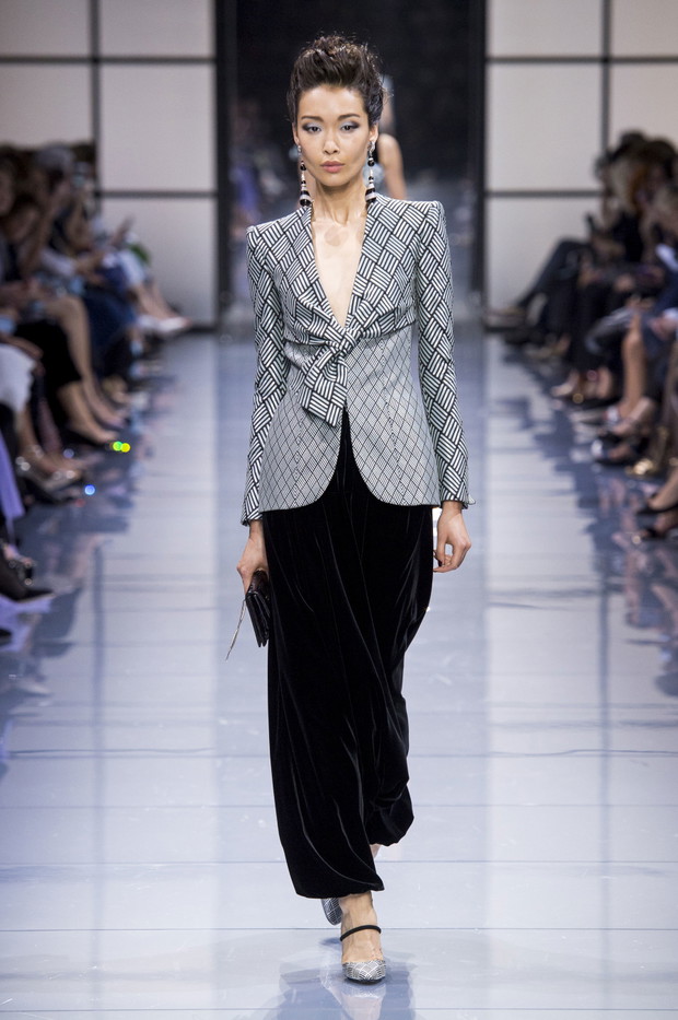 Armani Privé haute couture jesień-zima 2016/2017, fot. Imaxtree
