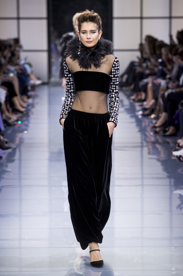 Armani Privé haute couture jesień-zima 2016/2017, fot. Imaxtree