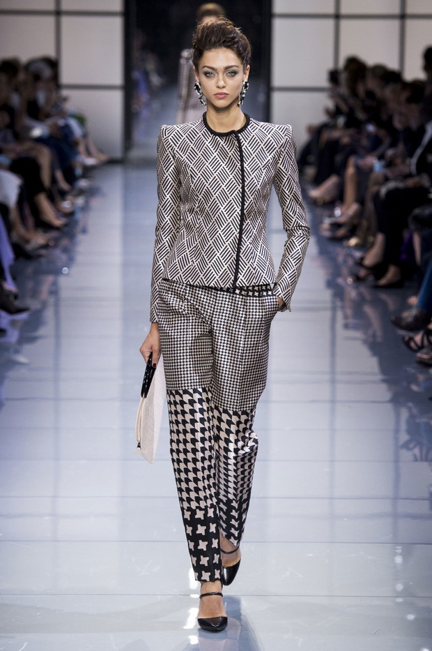 Armani Privé haute couture jesień-zima 2016/2017, fot. Imaxtree