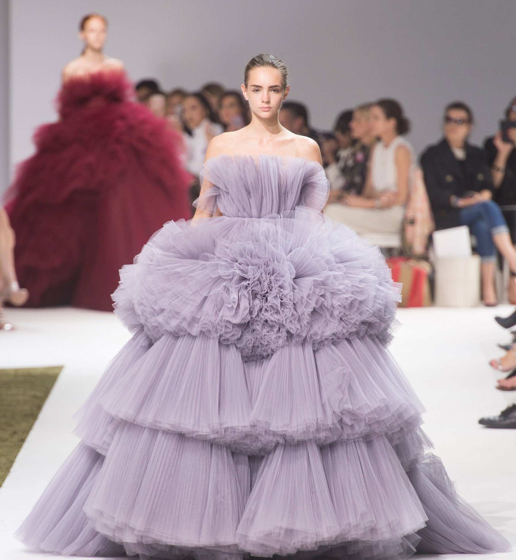 Giambattista Valli haute couture jesień-zima 2016/2017, fot. Imaxtree