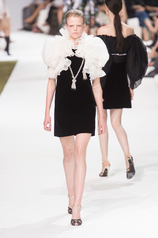 Giambattista Valli haute couture jesień-zima 2016/2017, fot. Imaxtree
