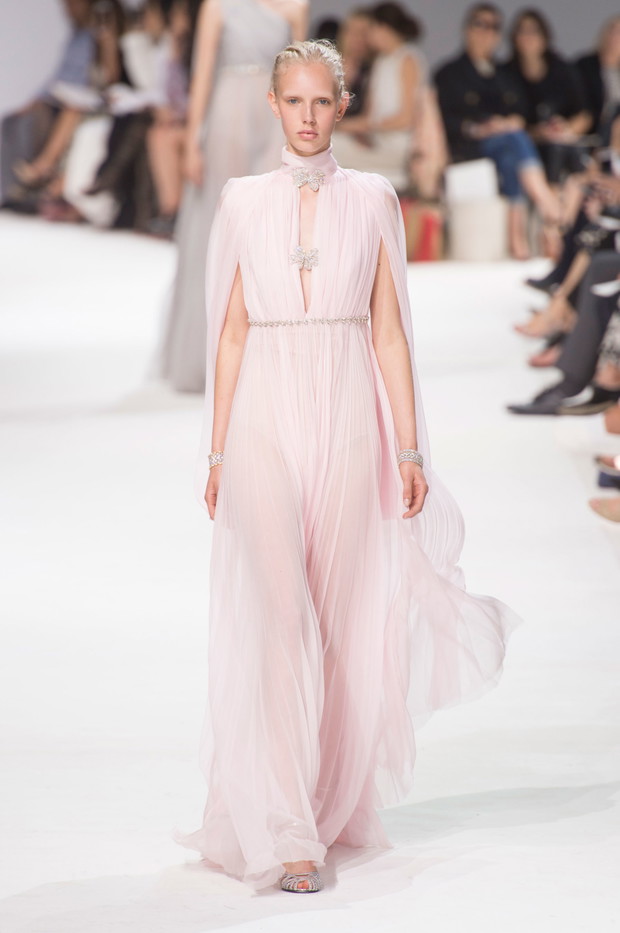 Giambattista Valli haute couture jesień-zima 2016/2017, fot. Imaxtree