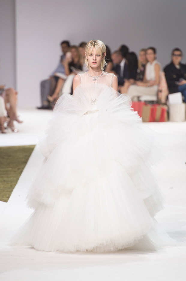 Giambattista Valli haute couture jesień-zima 2016/2017, fot. Imaxtree