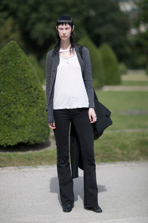 Street fashion: modelki off duty na Fashion Week Haute Couture AW 2016 , fot. Imaxtree