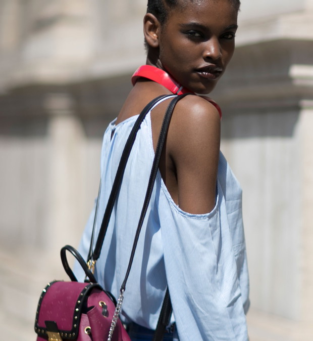 Street fashion: modelki off duty na Fashion Week Haute Couture AW 2016 , fot. Imaxtree