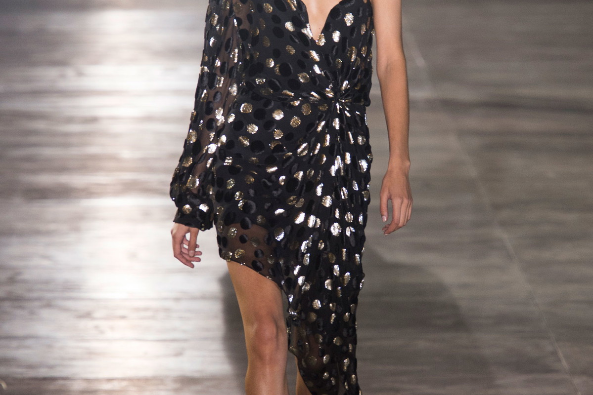 Saint Laurent wiosna-lato 2017, fot. Imaxtree
