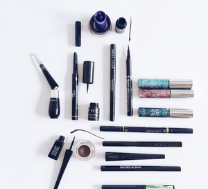 Eyelinery - ELLE.pl testuje