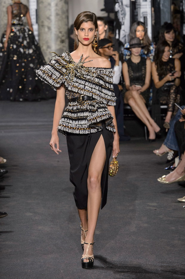 Elie Saab haute couture jesień-zima 2016/2017, fot. Imaxtree