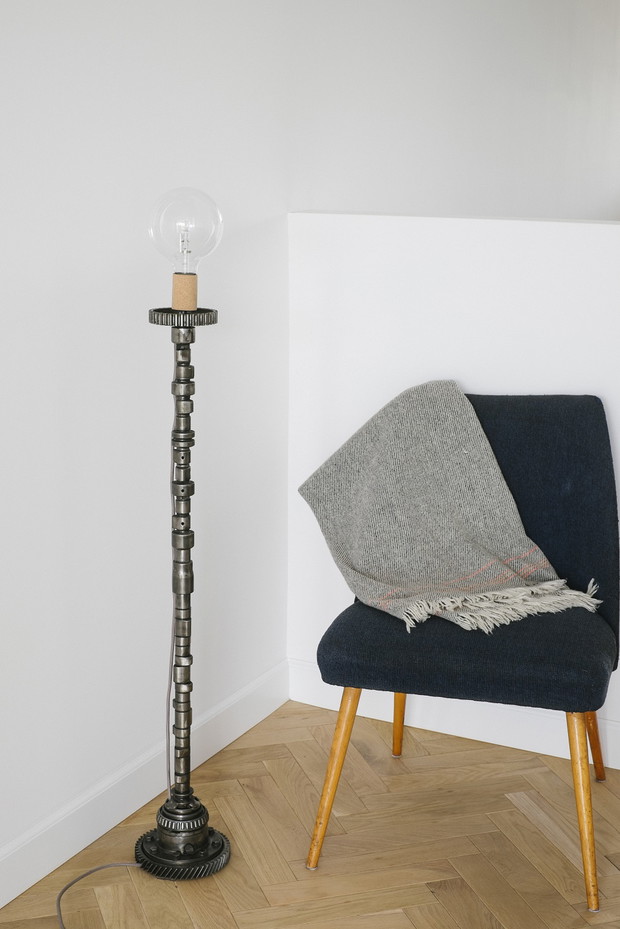 REC.ON - designerskie lampy z samochodowych części