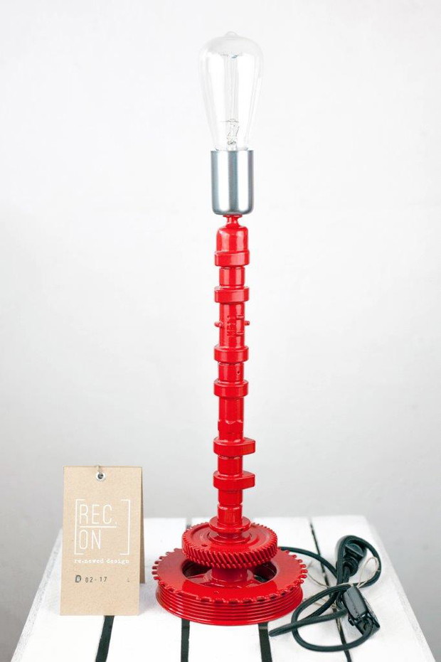 REC.ON - designerskie lampy z samochodowych części