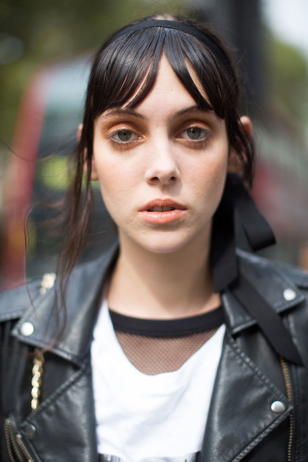 Street fashion: modelki off duty na London Fashion Week SS17