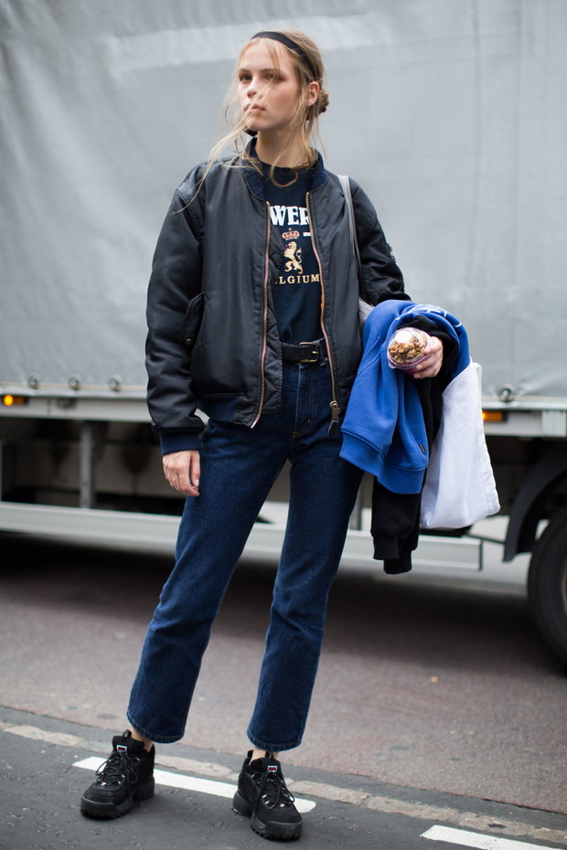 Street fashion: modelki off duty na London Fashion Week SS17