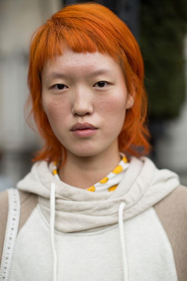 Street fashion: modelki off duty na London Fashion Week SS17