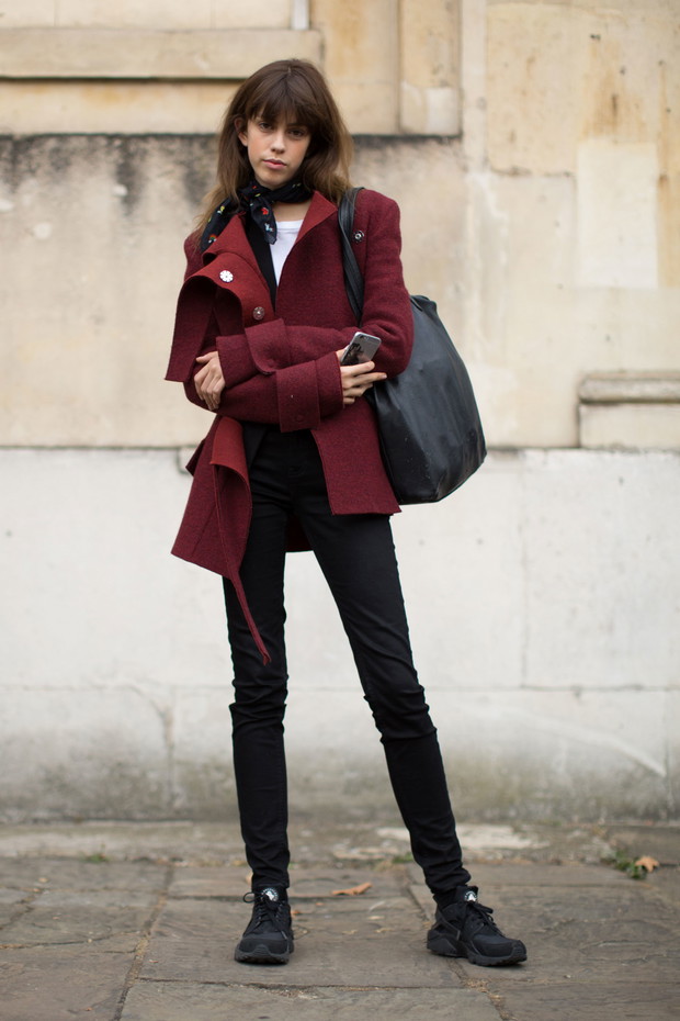 Street fashion: modelki off duty na London Fashion Week SS17