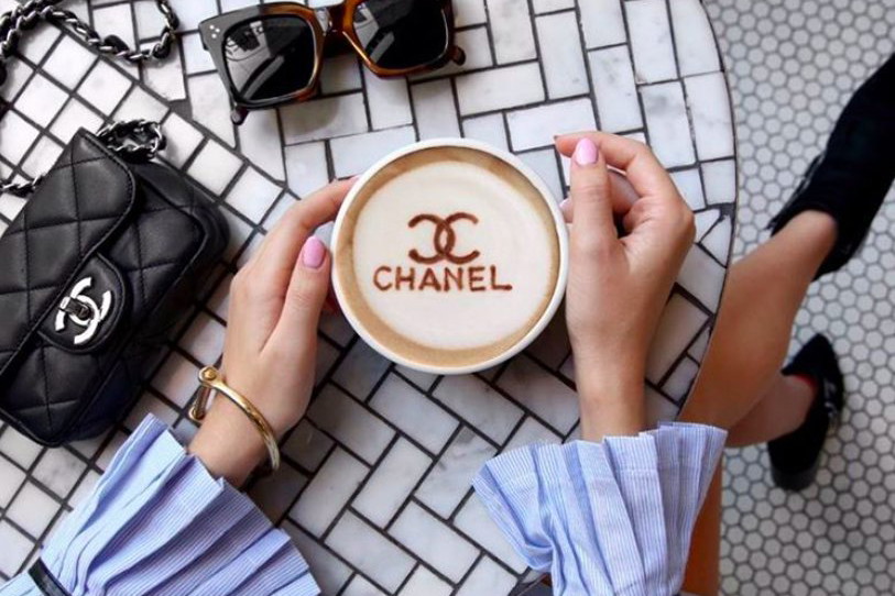 #DesignerLatte - najmodniejsza kawa na Instagramie, fot. @coffeenclothes