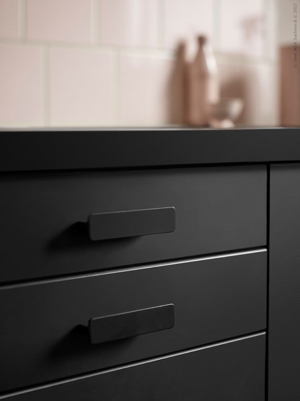 IKEA stworzyła meble z recyklingu. Są wykonane z plastikowych butelek!
