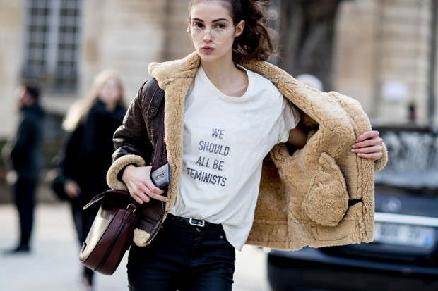 Street fashion: modelki off duty na Paris Fashion Week haute couture SS17