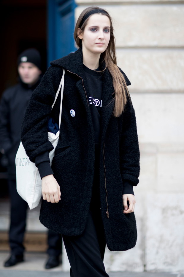 Street fashion: modelki off duty na Paris Fashion Week haute couture SS17