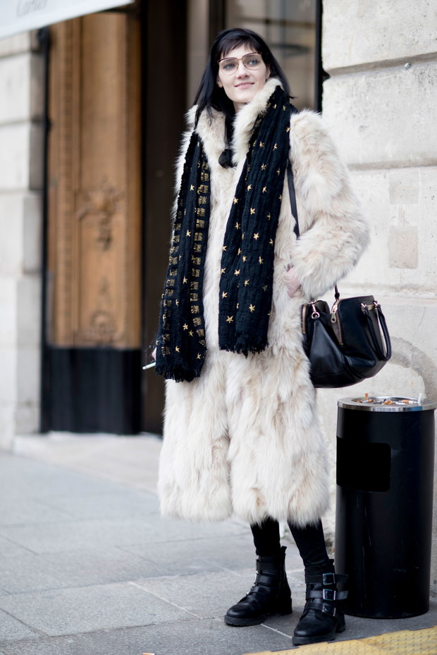 Street fashion: modelki off duty na Paris Fashion Week haute couture SS17