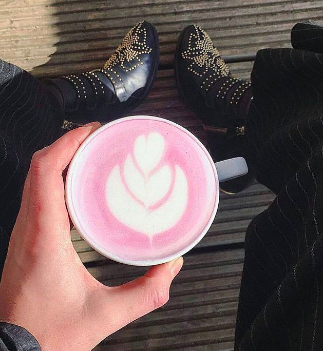 Trendy kulinarne 2017: różane latte