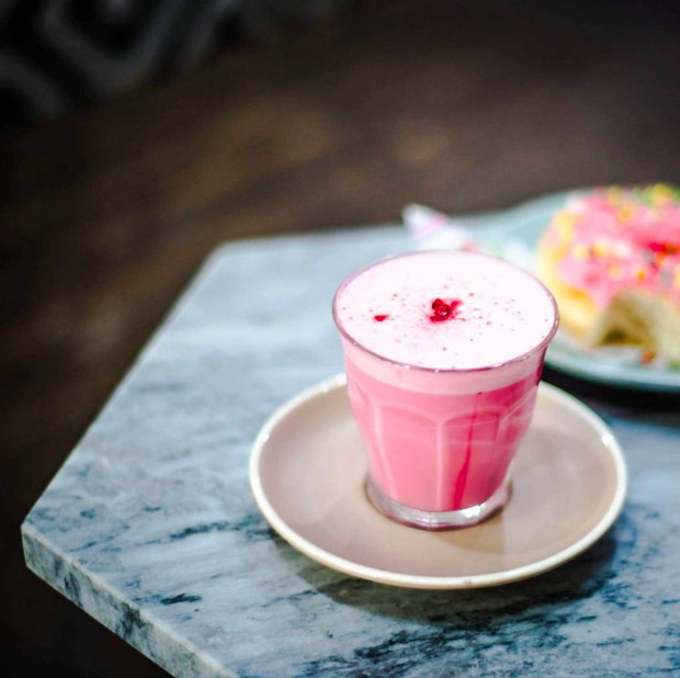 Trendy kulinarne 2017: różane latte