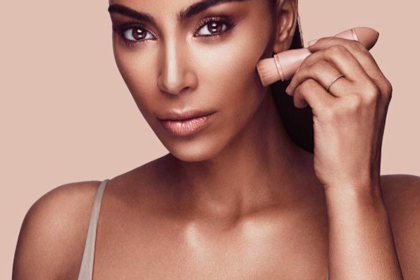 KKW BEAUTY - marka kosmetyczna Kim Kardashian