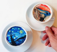 Artystyczne latte ze znanymi dziełami sztuki