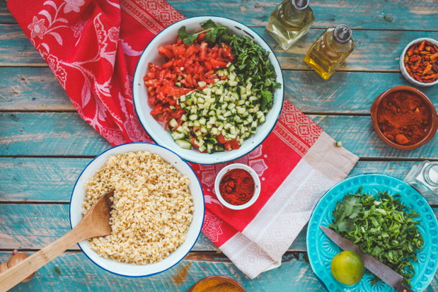 Zdrowe przekąski na plażę - tabbouleh