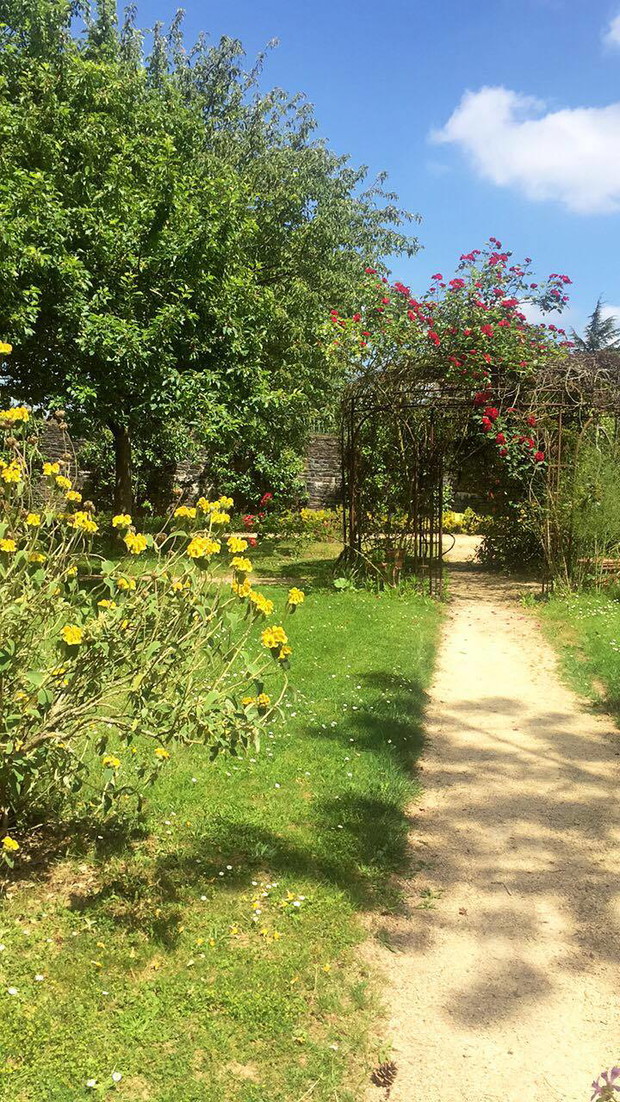 Francja z Yves Rocher - ogród botaniczny