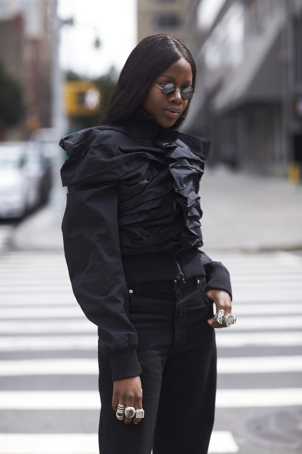 Zdjęcia street fashion z Tygodnia Mody w Nowym Jorku