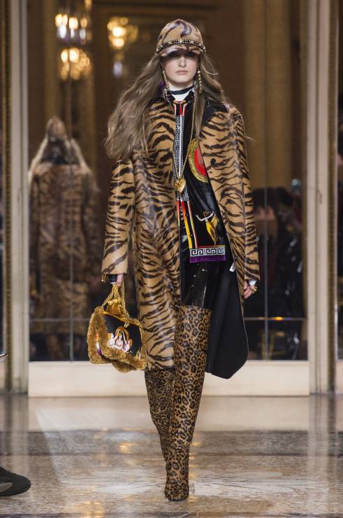 W kolekcji Versace nie zobaczymy naturalnych futer