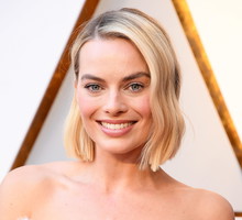 Margot Robbie w eleganckim bobie