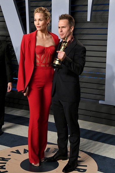 Oscary 2018: Leslie Bibb i Sam Rockwell na Vanity Fair Oscar Party