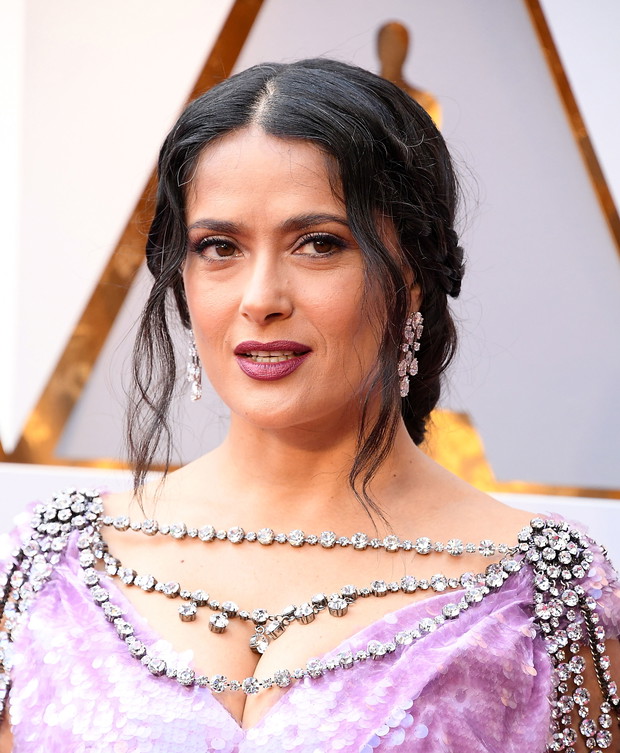 Salma Hayek w delikatnym upięciu