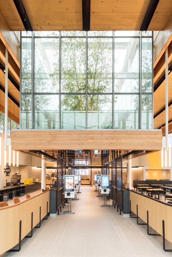 Elegancki McDonald’s w Chicago