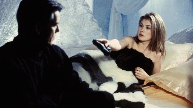 Rosamund Pike jako Miranda Frost
