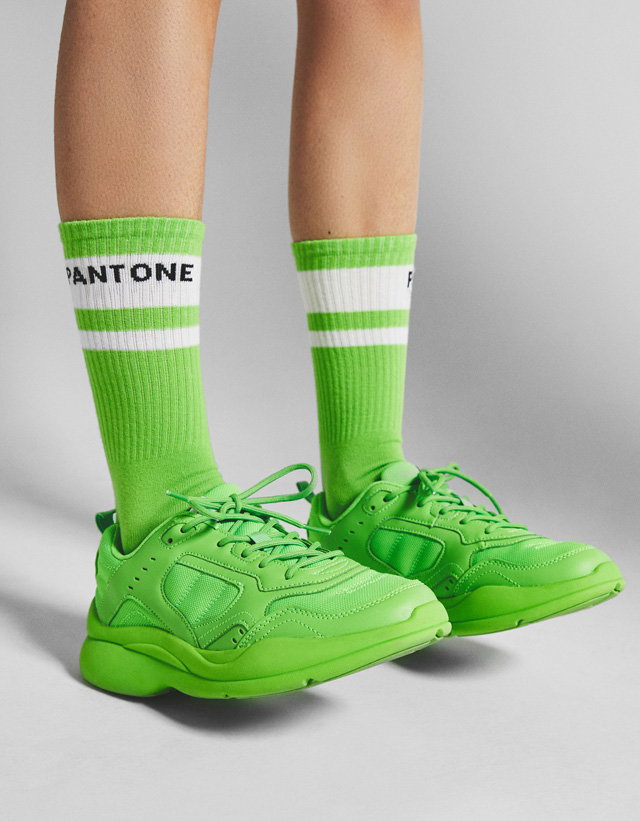 Skarpetka Bershka x PANTONE