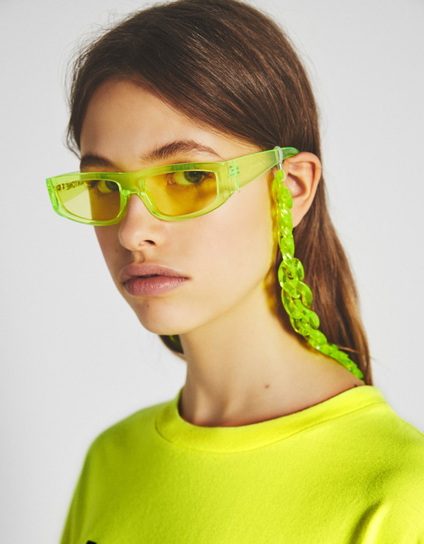 Kolekcja Bershka x PANTONE
