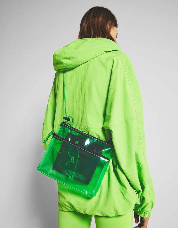 Kurtka Bershka x PANTONE
