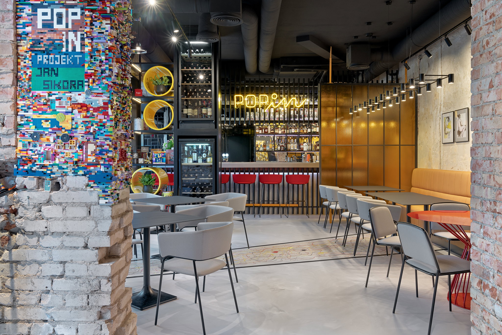 POP IN  diner&bar w Gdyni, projekt: Sikora Wnętrza