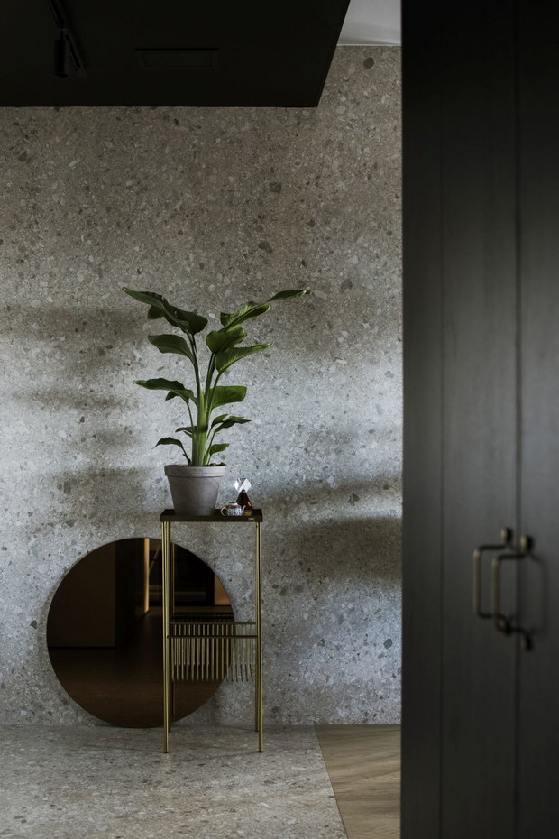 Apartament z widokiem na Stary Mokotów, stylizacja Patrycja Rabińska, projekt wnętrza Katarzyna Putka i Kamila Chojnowska / INSIDEarch