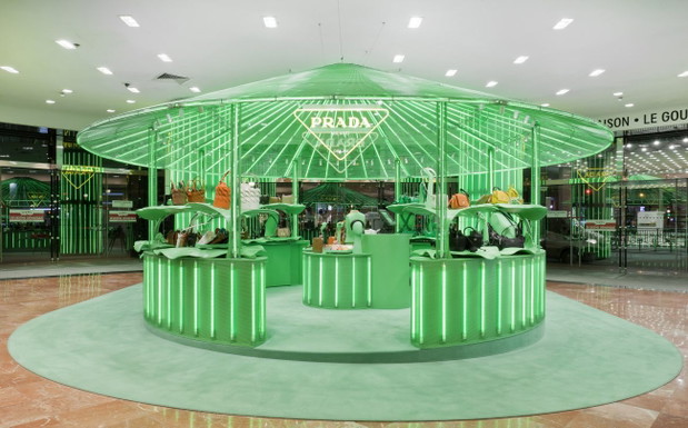 „Hyper Leaves” - pop up Prady w Galerii Lafayette