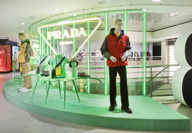 „Hyper Leaves” - pop up Prady w Galerii Lafayette