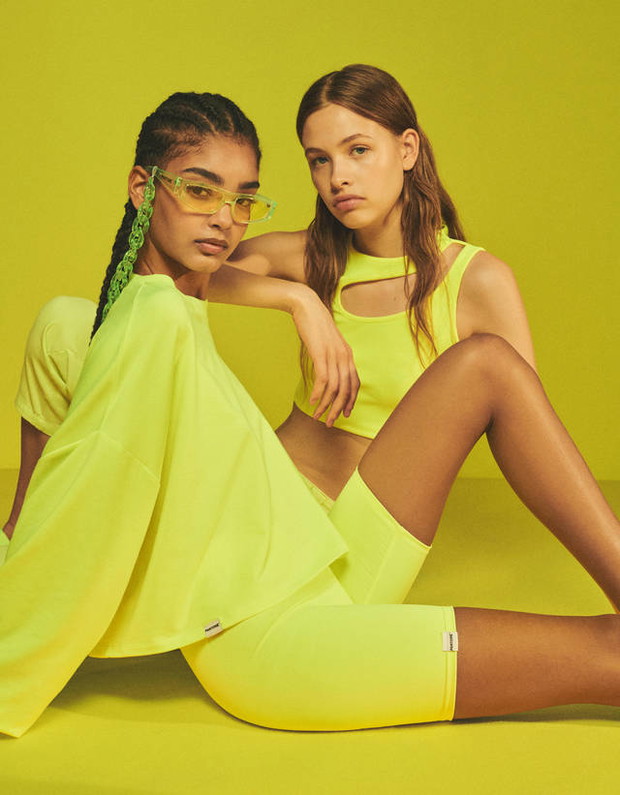 Kolekcja Bershka x PANTONE