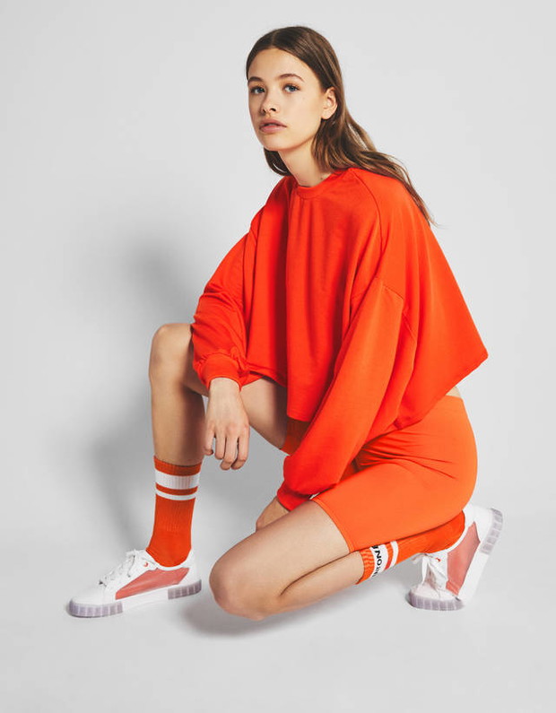 Kolekcja Bershka x PANTONE