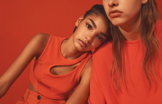 Kolekcja Bershka x PANTONE