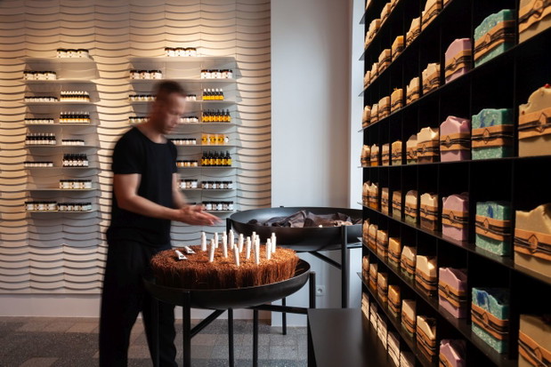 Salon Purite przy Placu Grzybowskim, projekt: Sebastian Kubiak