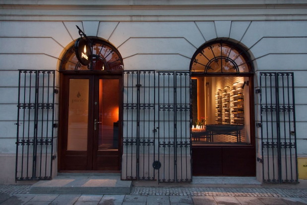 Salon Purite przy Placu Grzybowskim, projekt: Sebastian Kubiak