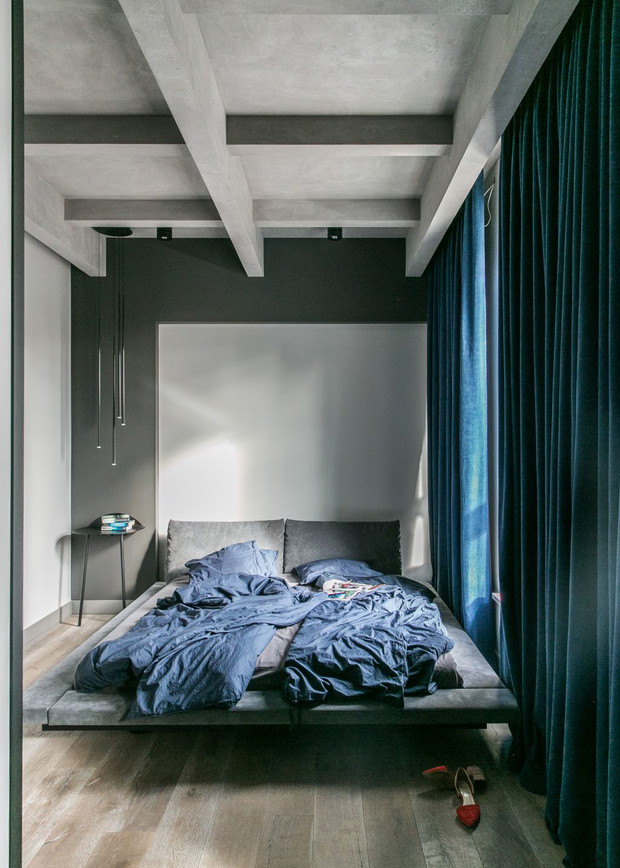 Apartament z granatowymi akcentami w Poznaniu, projekt: Joanna Zabłocka