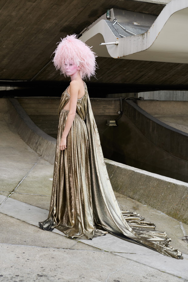 Backstage: Giambattista Valli haute couture jesień-zima 2021/2022
